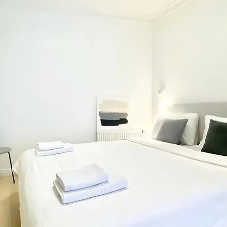 Gasmi House Appartement Parijs